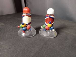 lot 40896 image: Patriotic Salt and Pepper Shakers Red White Blue