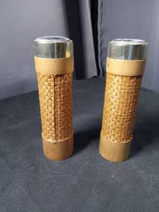 lot 40927 image: Woven Rattan Salt and Pepper Shakers Set