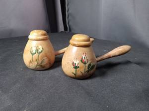 lot 40931 image: Wooden Salt and Pepper Shakers with Hand-Painted Floral Design