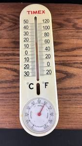 lot 40698 image: Timex IndoorOutdoor Thermometer with Humidity Gauge