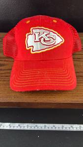 lot 40701 image: Kansas City Chiefs NFL Team Trucker Hat