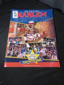lot 40783 image: Harlem Globetrotters 2014 Program with Team Poster