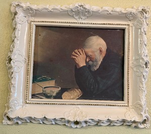lot 15 image: Vintage Framed Print of Praying Elderly Man