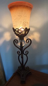 lot 22 image: Decorative Accent Lamp w Marbled Glass Shade
