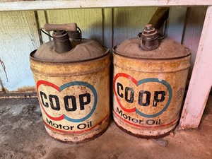 lot 57 image: Pair of Vintage CO-OP Motor Oil Metal Cans