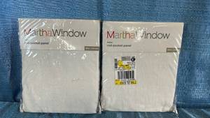 lot 2034 image: Martha Window Flutter Rod Pocket Panel 50x95 Qty 2 Panels Color Cool White.