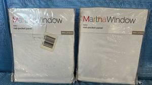 lot 2044 image: Martha Window Flutter Rod Pocket Panel 50x84 Qty 2 Panels Color Cool White.