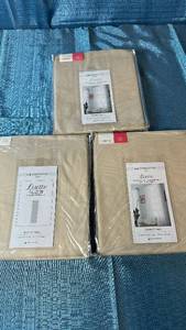 lot 2075 image: Liz Claiborne Lisette Grommet Panel 50x72 Qty 3 Panels Color Linen.