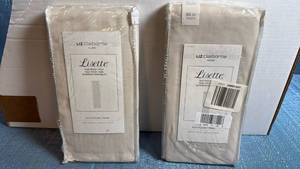 lot 8033 image: Liz Claiborne Lisette Rod Pocket Curtain Panels