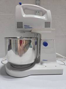 lot 350 image: Pillsbury 5 Speed 250 Watt Stand Mixer with Stainless Steel Bowl, works