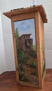 lot 388 image: Hand Painted Wood Tiolet Paper Holder