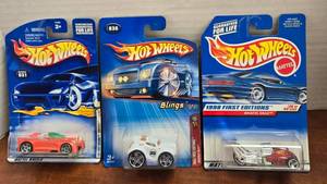 lot 398 image: Hot Wheels Die Cast Car First Edition Collection Lot of 3