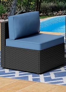 lot 9143 image: Outdoor patio Furniture 3 Chairs 1 Table, No Glass Top