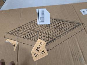 lot 9144 image: King Bed Frame