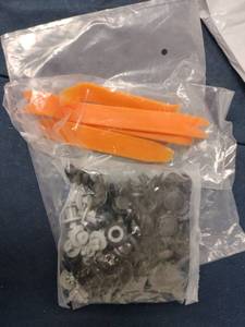 lot 24713 image: Car Clips and Removers