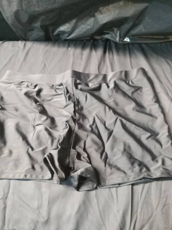 lot 2316 image: Womens Black Swim Shorts XXL