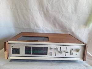 lot 22 image: Penncrest FMAM Solid State Cassette Deck Receiver - Powers Up