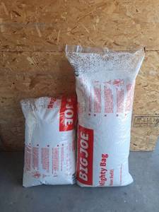 lot 28 image: Mighty Bag Bean Fill Polystyrene Beads - 2.5 Bags