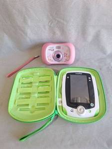 lot 29 image: Tech Kidizoom, Color Display Built-In Memory Digital Camera & LeapFrog Learning Tablet w 3 Games