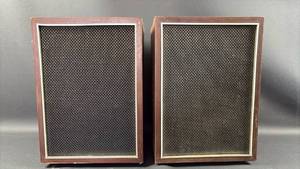 lot 46 image: Vintage 6W Suncrest Stereo Speakers Made in Japan for JCPenny Co.