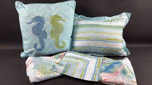 lot 130 image: Better Homes and Gardens Seahorse Coral Reef Theme Decorative Throw Pillows and (2) Euro Shams