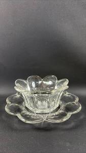 lot 174 image: Clear Glass Scalloped Bowl & Plate Set with Starburst Pattern Center