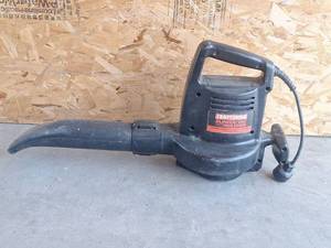 lot 54 image: Craftsman Electric Leaf Blower Vacuum Mulcher - Working