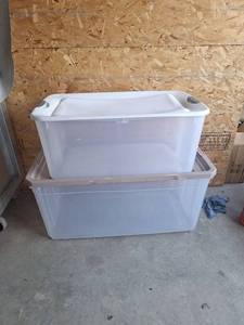 lot 90 image: Large Clear Plastic Storage Containers with Lids