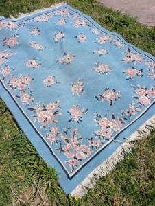 lot 1014 image: Blue Floral Area Rug with Fringe Border - 4 x 6 ft