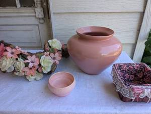lot 1517 image: Pink Decorative Lot Ceramic Vase, Candle Holder, Basket  Driftwood Decor