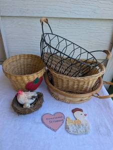 lot 1524 image: Country Kitchen Basket Collection with Rooster Figurines and Wire Basket Set