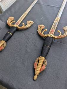 lot 1548 image: Decorative Ceremonial Swords with Ornate Gold Guards - 2 ct