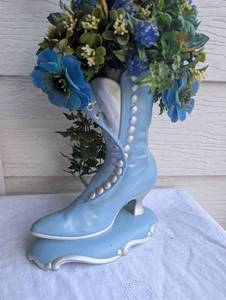 lot 1700 image: Vintage Atlantic Mold Victorian Boot Vase with Artificial Flowers - 10 in tall