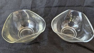 lot 2008 image: Clear Glass Triangular Shaped Bowls Set of 2