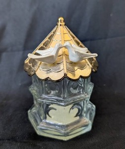 lot 2011 image: Avon Dovecote Roses Cologne Bottle with Doves