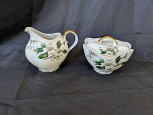 lot 2019 image: Noritake Livonia Sugar Bowl and Creamer Set