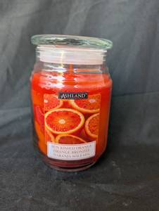 lot 2027 image: Ashland Sun Kissed Orange Scented Jar Candle 17 oz