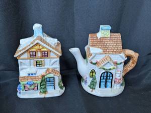 lot 2037 image: Cottage House Ceramic Tea Set with Teapot and Sugar Bowl - 6 in
