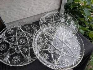 lot 2067 image: Cut Crystal Glass Serving Platter Set - 3ct