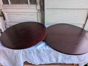 lot 2501 image: Round Wooden Lazy Susan Set of Two
