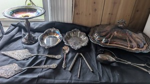 lot 2507 image: Silver Plated Serving Set with Covered Dish and Utensils