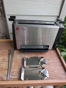 lot 2524 image: Ronco Ready Grill Indoor Electric Grilling System with Skewers and Drip Trays
