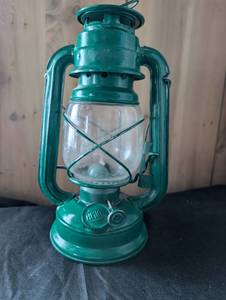 lot 3007 image: Green Kerosene Oil Lantern Hurricane Lamp