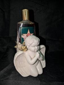 lot 3125 image: Porcelain Angel Figurine with Perfume Bottle and Soap Set