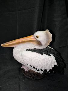 lot 3141 image: Dock of the Bay Pelican Statue