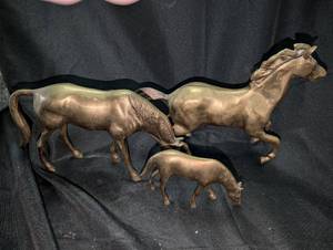 lot 3144 image: Three Brass Horse Figurines