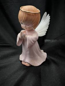 lot 3151 image: Porcelain Angel Figurine with Gold Halo and Wings
