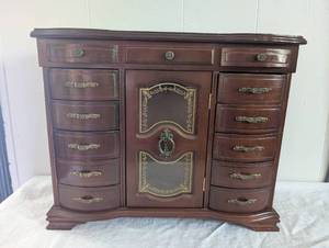 lot 3500 image: Wooden Jewelry Armoire with Multiple Drawers and Mirror - Plays Music&nbsp