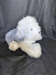 lot 4008 image: Old English Sheepdog Plush Toy