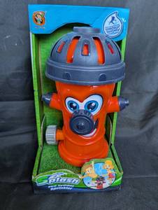 lot 4021 image: Fire Hydrant Water Sprinkler Toy